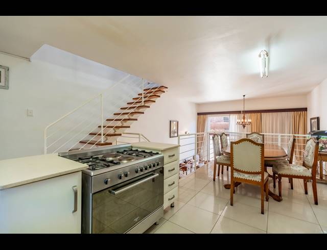 4 BEDROOM DUPLEX FOR SALE IN RESERVOIR HILLS